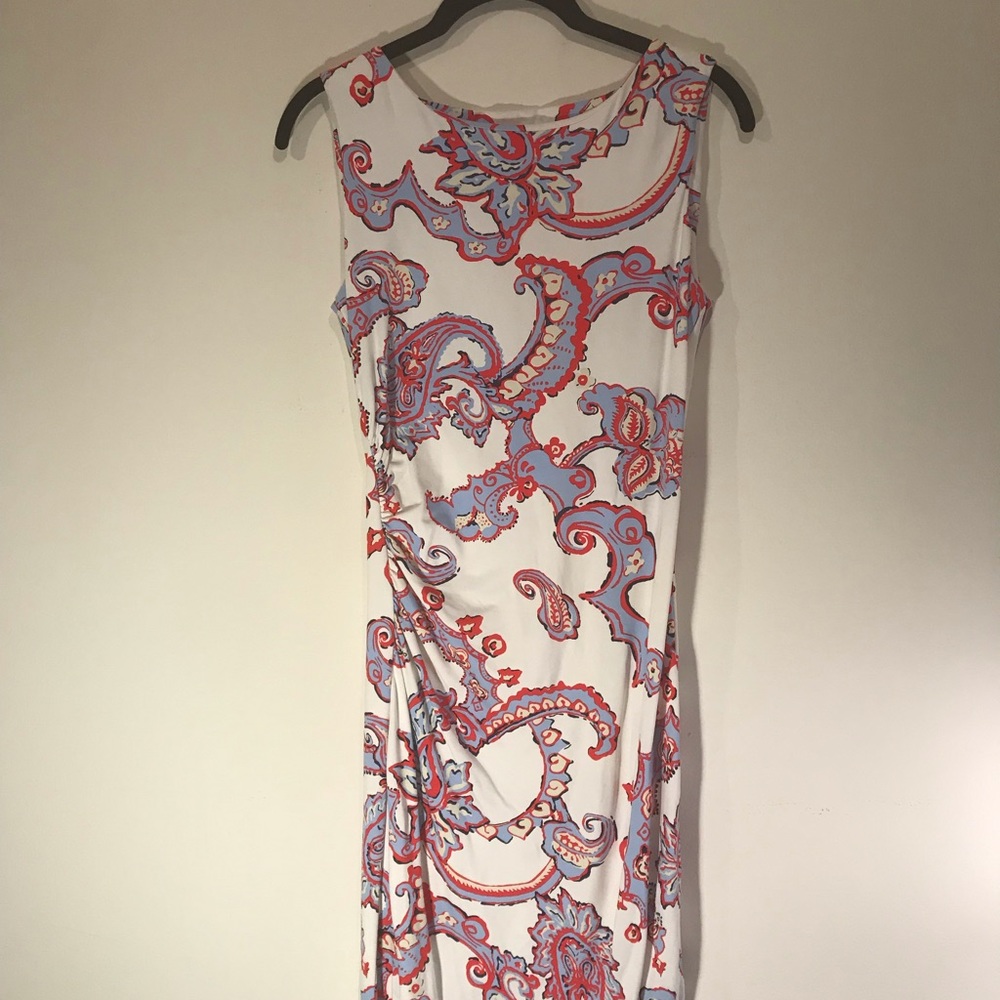 Dress - vivid color and versatile style